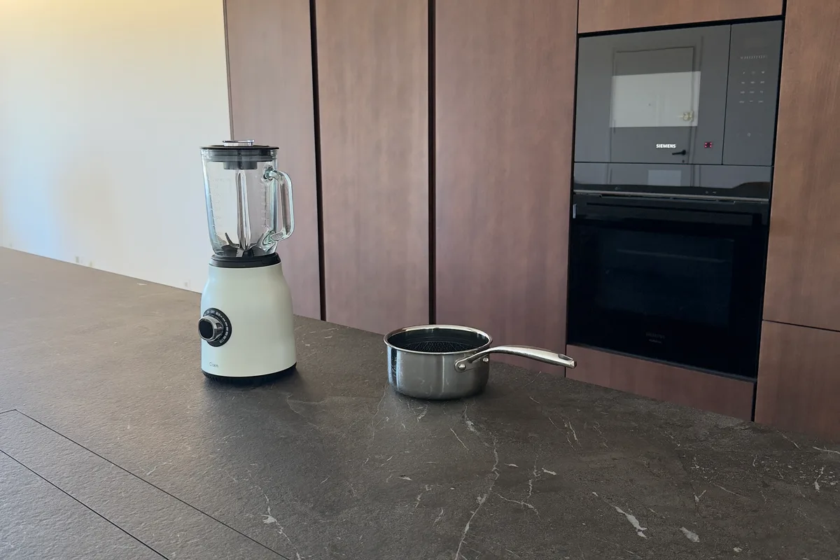 Cocina CLOEN integrada en una superficie continua