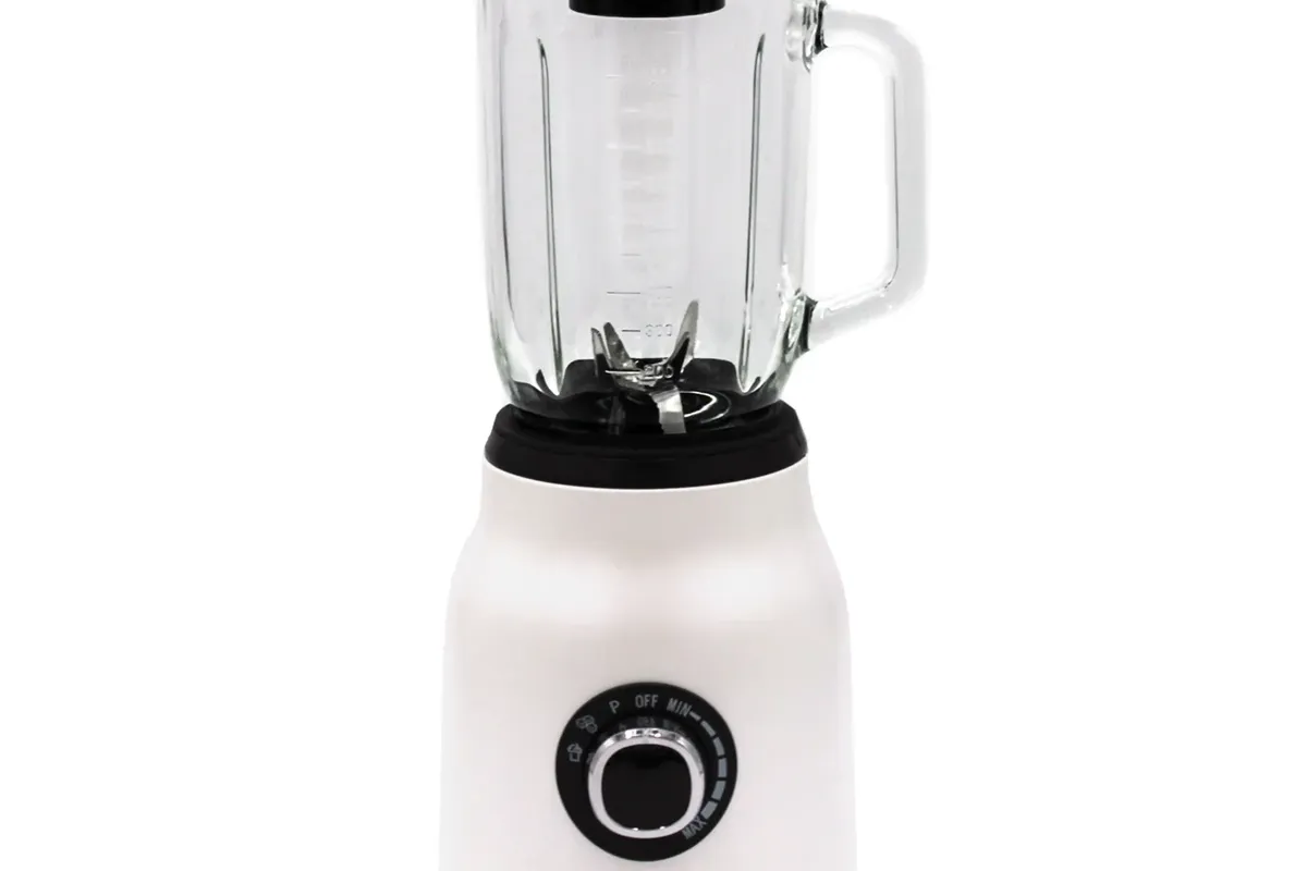 Batidora Origins CLOEN cordless sobre fondo de estudio
